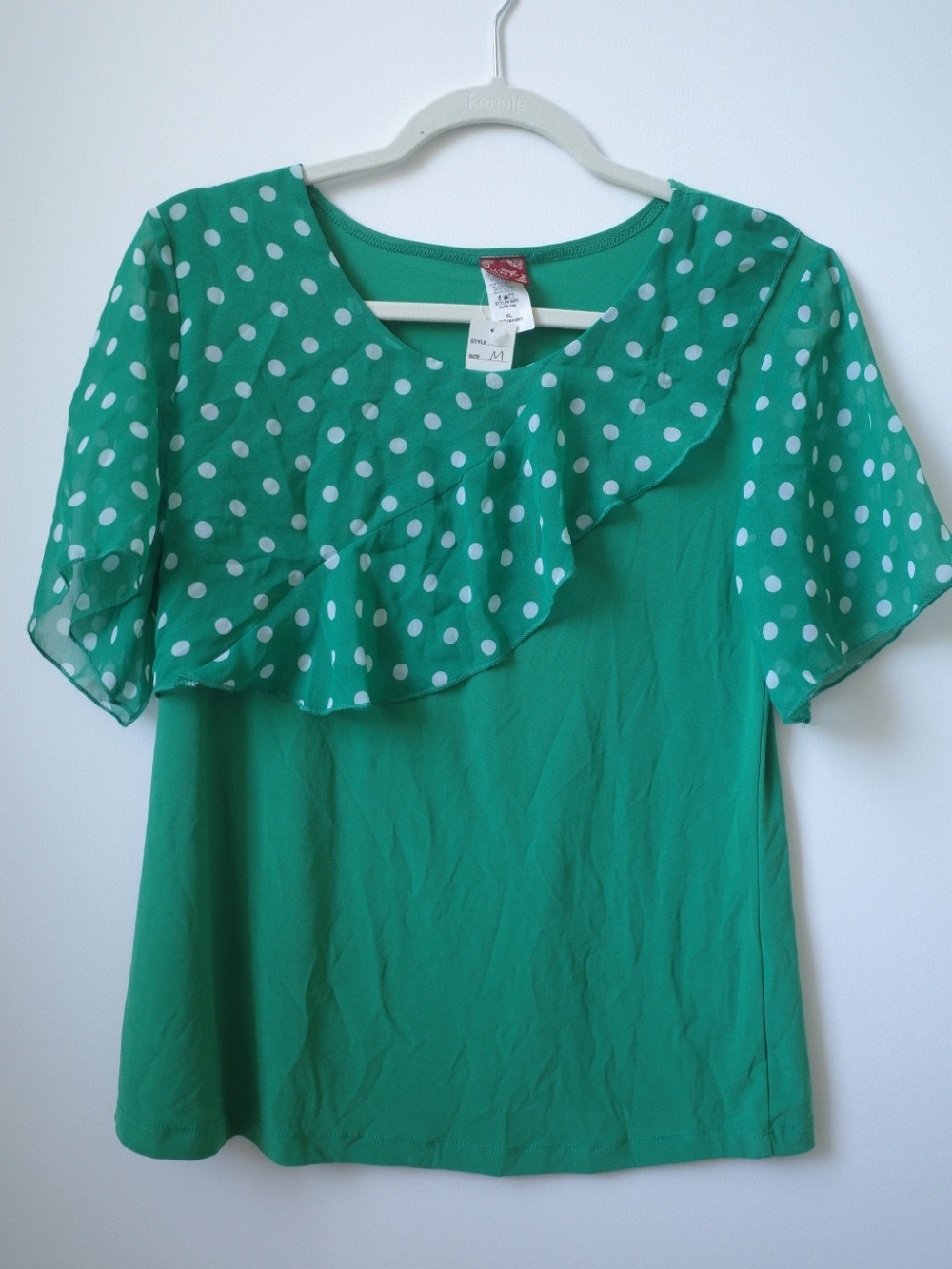 BNWT women XL Green Polka Dot Ruffle Sleeve Top